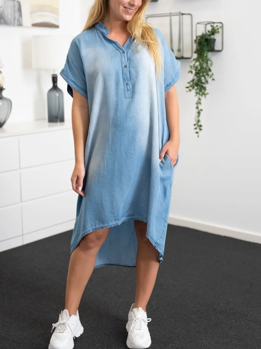 Eliza dress light blue